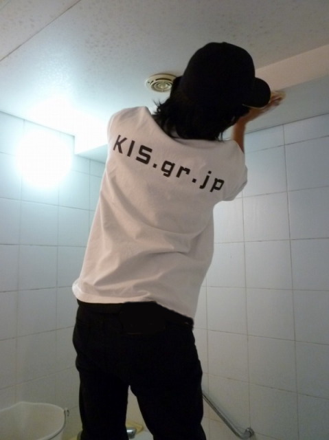 ܁iWFjƕpāAC̓V{[h̐HՑ|ɂ
