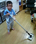 日頃の床掃除に。乾拭き・水拭き両用可能です。